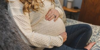 Embarazo y salud dental: por qué tus visitas al dentista son más importantes que nunca